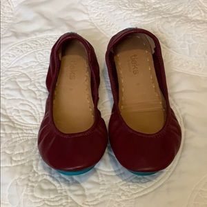 Next to new burgundy Tieks